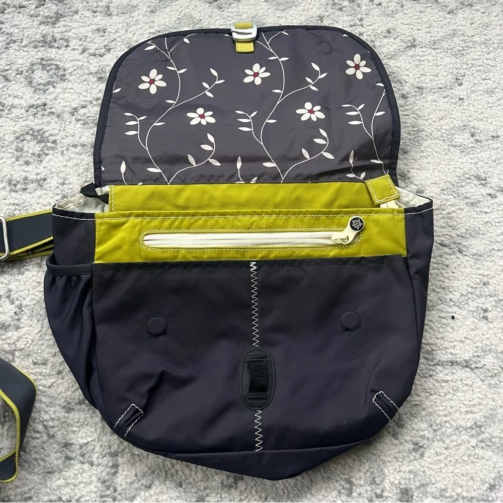 Sherpani Milli Crossbody Bag Nylon Messenger Bag Diaper Travel Bag Green/Blue - Picture 5 of 14